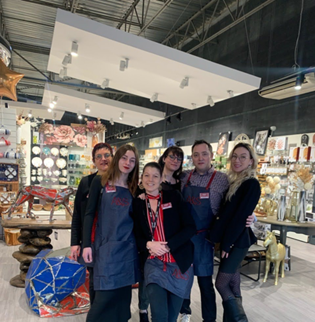 Image (11) Image (11)