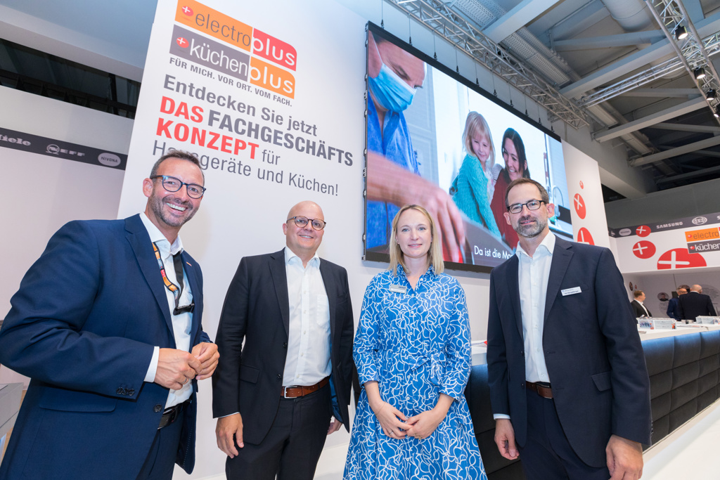 ek_ifa-2022.jpg ek_ifa-2022.jpg