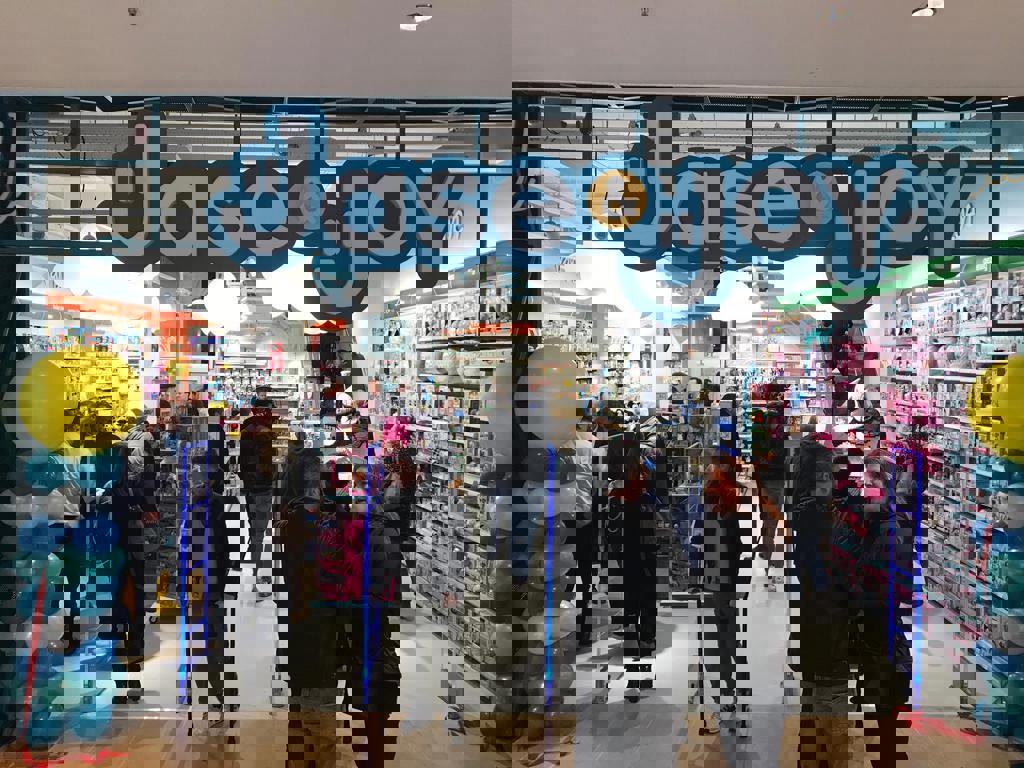 opening_6.jpeg opening_6.jpeg