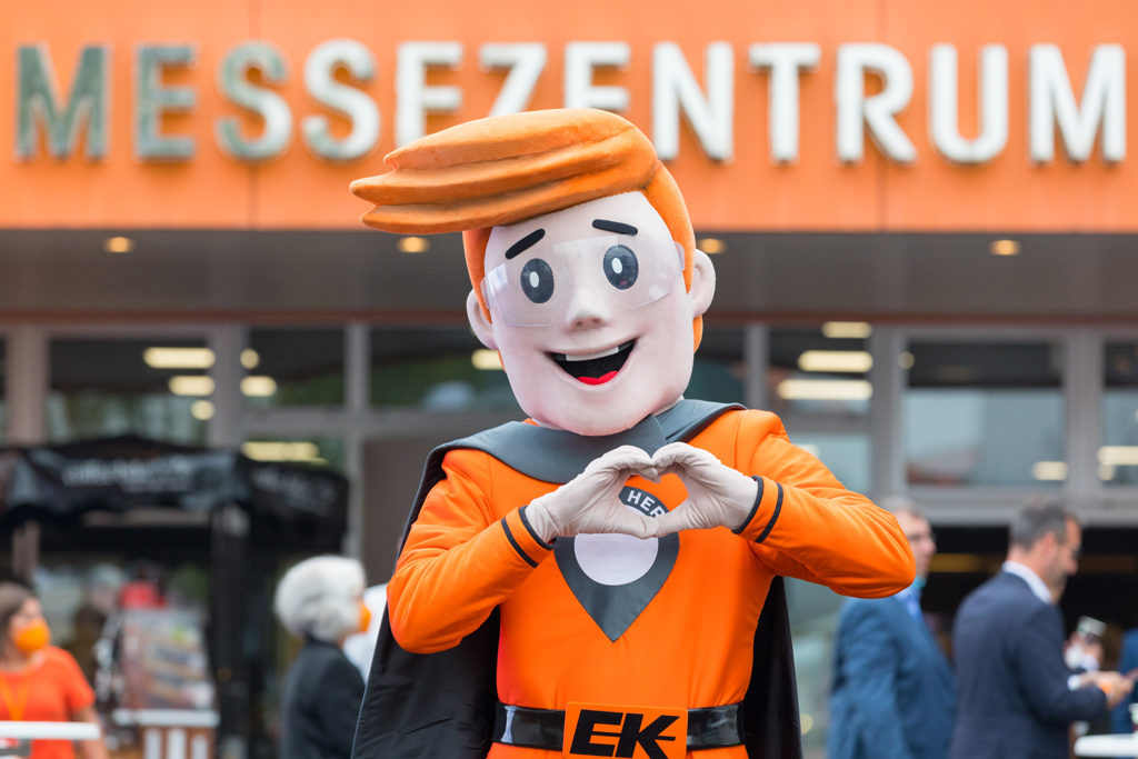 local-hero.jpg local-hero.jpg