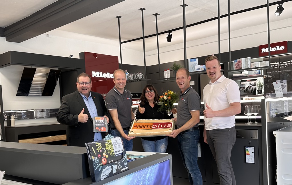 2 Elektro Treu Setzt Auf Electroplus Konzept 2 Elektro Treu Setzt Auf Electroplus Konzept