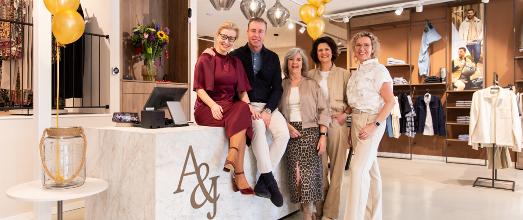 Website Podcast Fashion In Motion (3) Website Podcast Fashion In Motion (3)