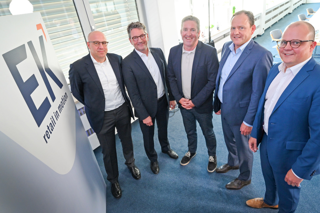 vorstand-ek.jpg vorstand-ek.jpg