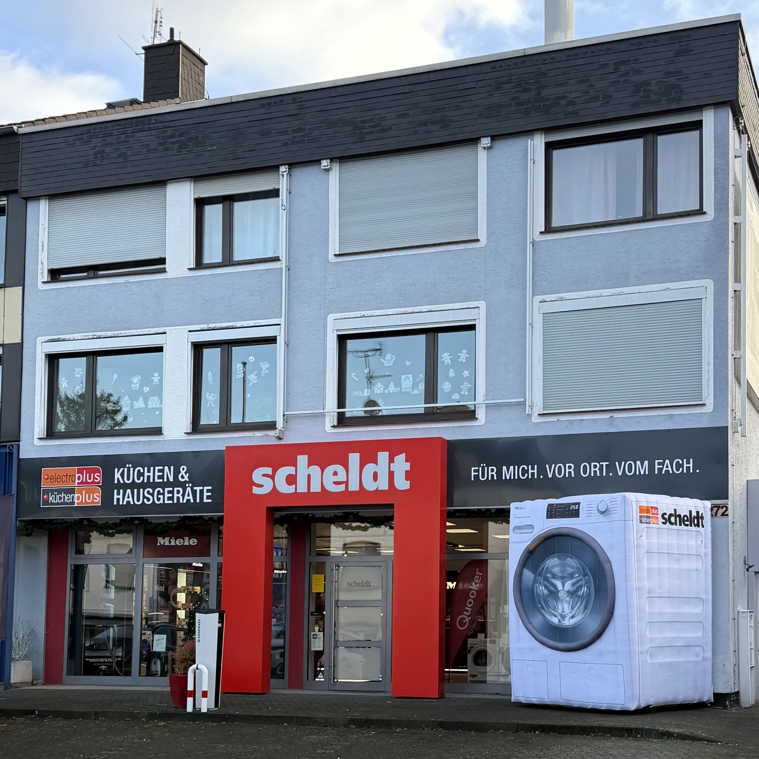 Die Außenansicht von Elektro Scheldt in Rösrath.