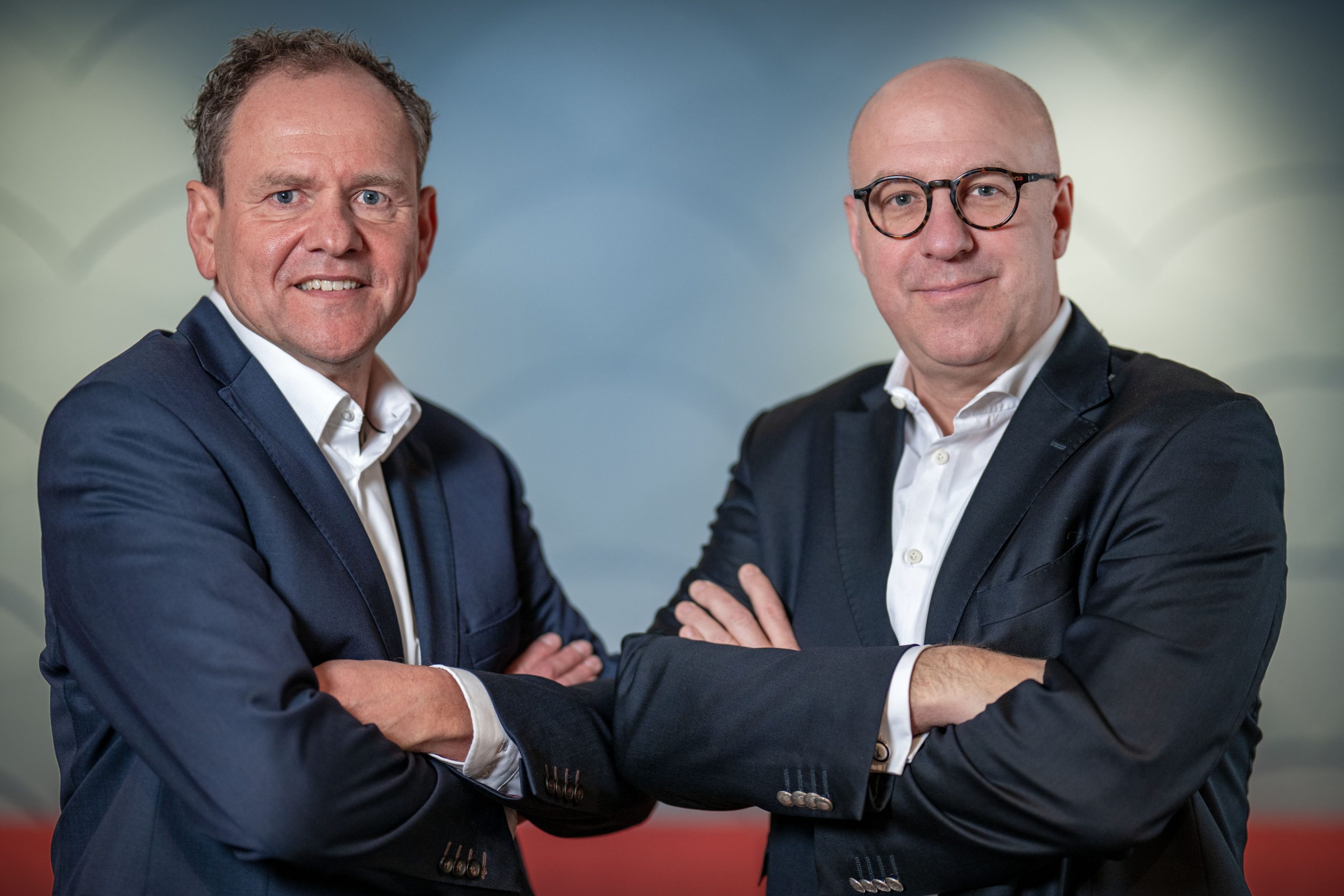 Frank Duijst (links) wird zum 1. Mai 2026 die Position des Chief Executive Officer  (CEO) von Martin Richrath übernehmen.